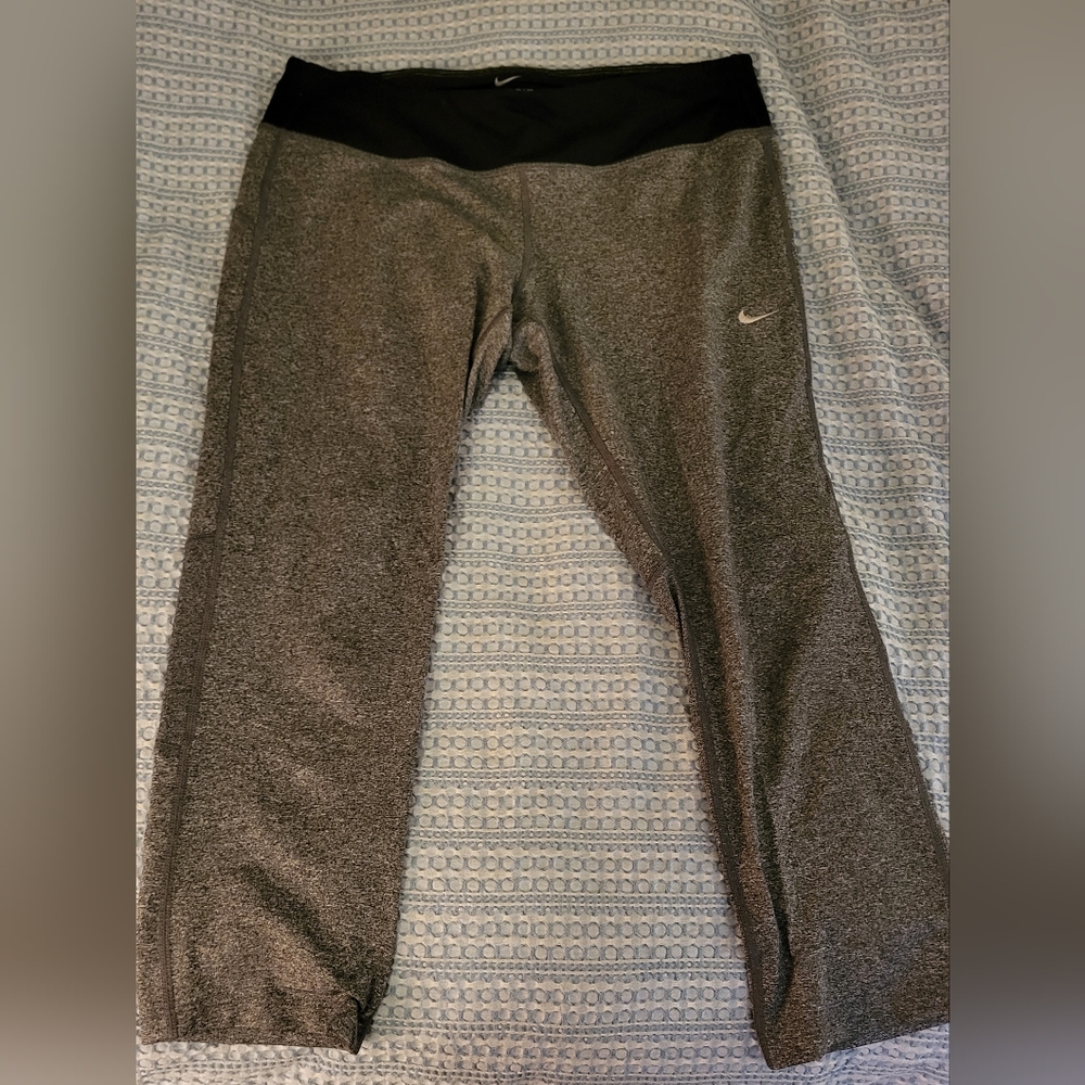 Nike Dri-Fit Epic Run Crops